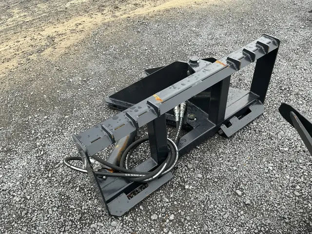 SKID STEER TREE PULLER photo 2